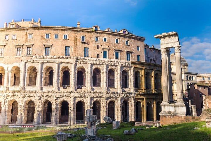 Rome: Private Walking Tour with Highlights & Gelato Tasting