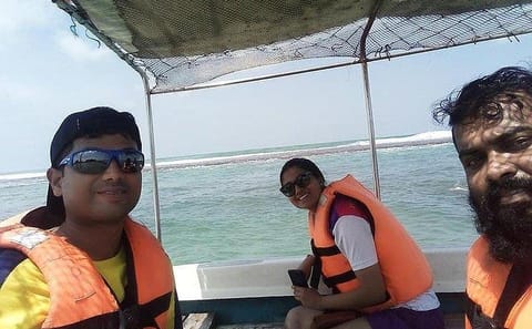 Glass Bottom Boat and Snorkeling Tour in Hikkaduwa