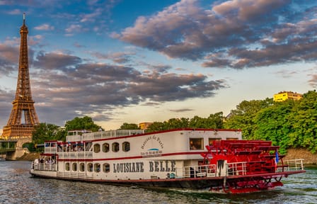 Seine River Cruise and Night Tour of Paris Landmarks
