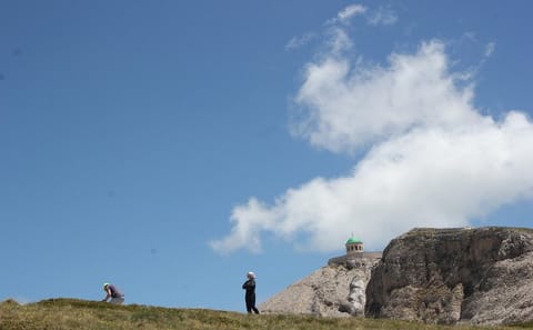 4x4 and Hiking Tour to Mount Tomorr and Bogove Waterfall in Albania