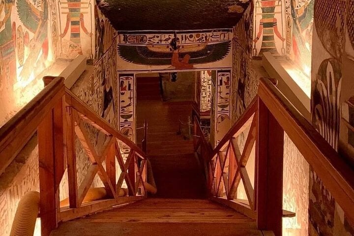 eyes of egypt Queen Nefertari's Tomb: Private Guided Tour from Luxor (All-Inclusive)