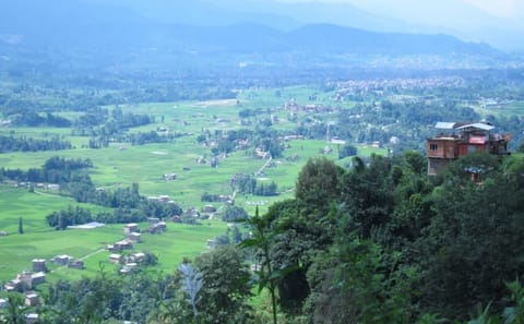 6-Day Kathmandu and Pokhara Tour with Everest Flight