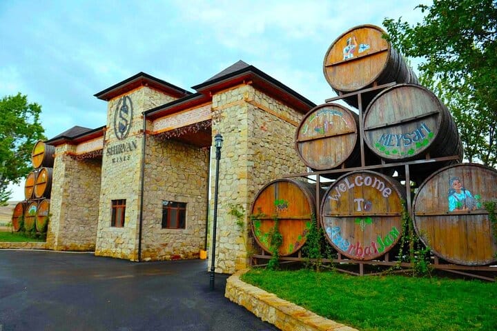 Shamakhi-tour-Alpaca-tour-wine-tour-meyseri-wine-Azerbaijan-meysari