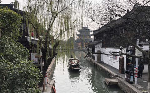 Shanghai City Tour with Zhujiajiao Water Village Visit