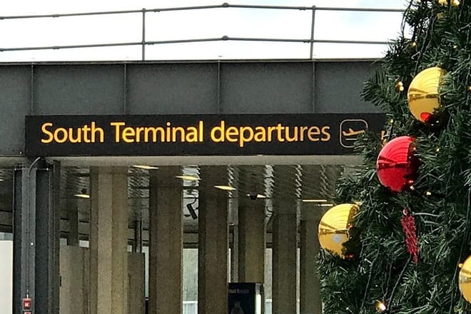 Gatwick Airport Private Transfers to/from London (Postcode E1 to E14) 4