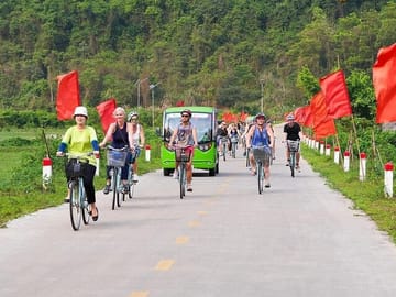 From CatBa, Lan Ha Bay Full-Day Boat Trip-Meals, Kayaking, Biking