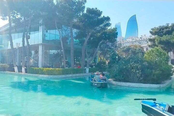 old city baku_old_city_baku_old city tour_old_city_tour_baku-shopping in old city-carpet festival baku-mini venice