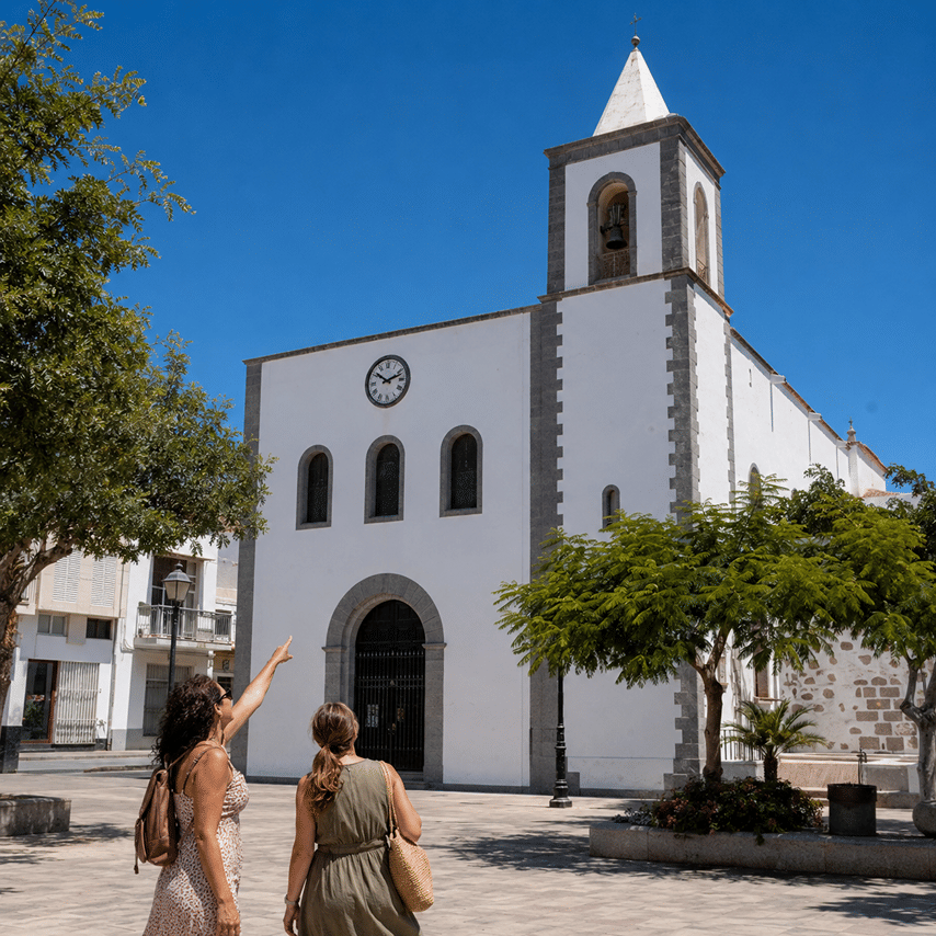 Puerto del Rosario, Fuerteventura Self-Guided Detective Murder Mystery Game 6