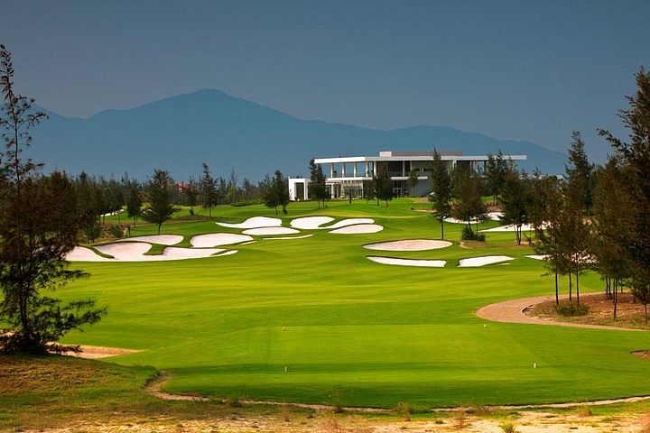 Luxury Golf and Beach Experience in Da Nang, Vietnam