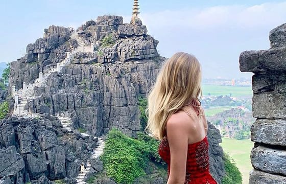 Hoa Lu Temple, Trang An boat trip & Mua Cave Mountain day trip – best selling