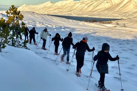 Hiking on Snow, Wanderung im Schnee