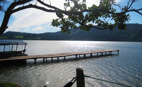 Scenic Boat Tour and Wildlife Viewing on Laguna Azul, Tarapoto