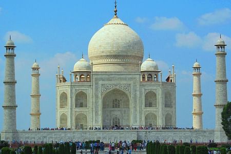 Agra Sightseeing tour Includes Guide and Private AC vehicle