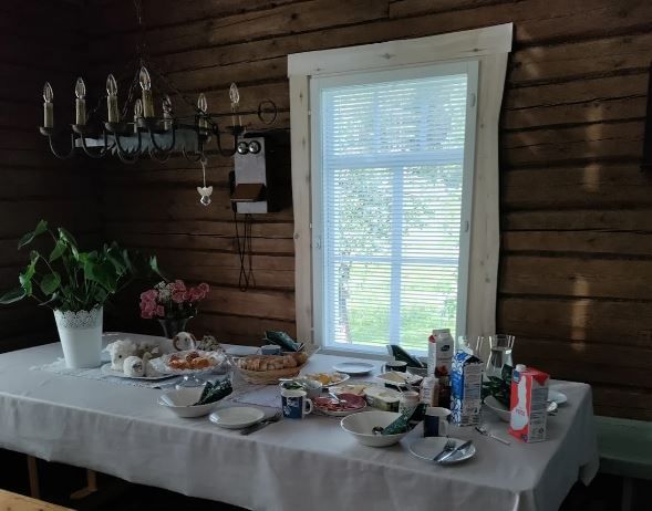 Breakfast table at the sheep farm in Äitsaari
