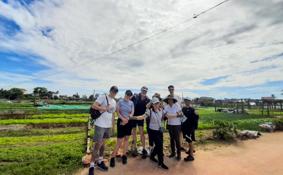 Farm-to-Table Tour in Tra Que Village, Hoi An