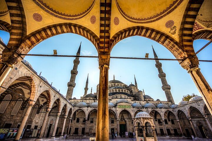 Luxury Private Istanbul Day Tour: Explore Hagia Sophia, Blue Mosque & More