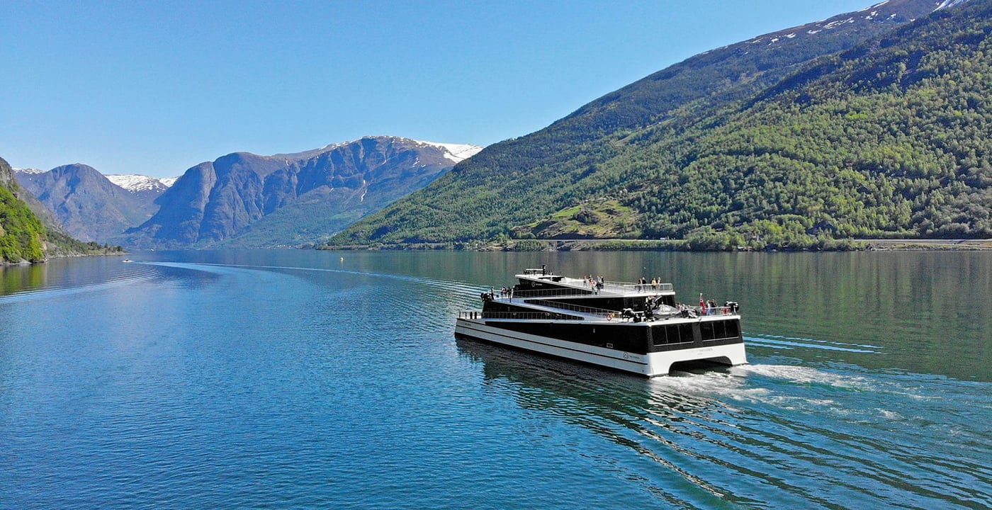 Private guided day tour - Viking Village, Premium Nærøyfjord Cruise & Flåm Railway