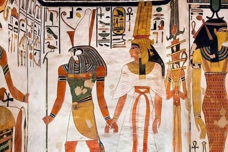“Royal Tombs of the Queens: Private Guided Tour in Luxor”