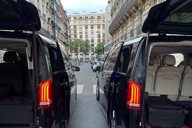 Paris Highlights Private and Customizable Tour