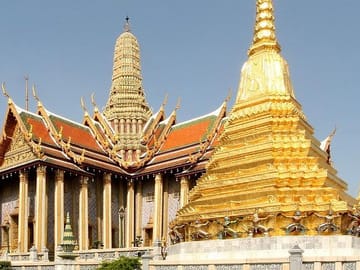 Wat Phra Kaew courtyard