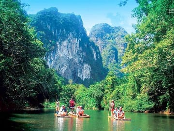 Khao Sok: Full Day Bamboo Rafting Tour from Khao Lak