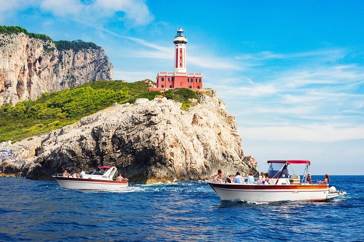 Private Tour to Capri & Positano from Sorrento Classic Gozzo 850  6