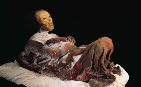 Arequipa City Walking Tour and Juanita Mummy Experience