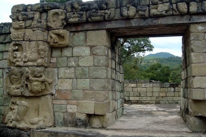 impresive carvings.