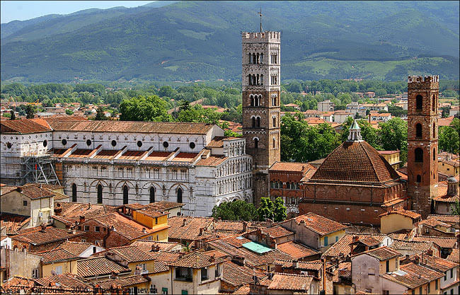 Panoramic view of Lucca's city centre