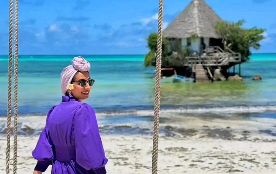 Explore Stone Town and Jozani Forest with Turtles Zanzibar