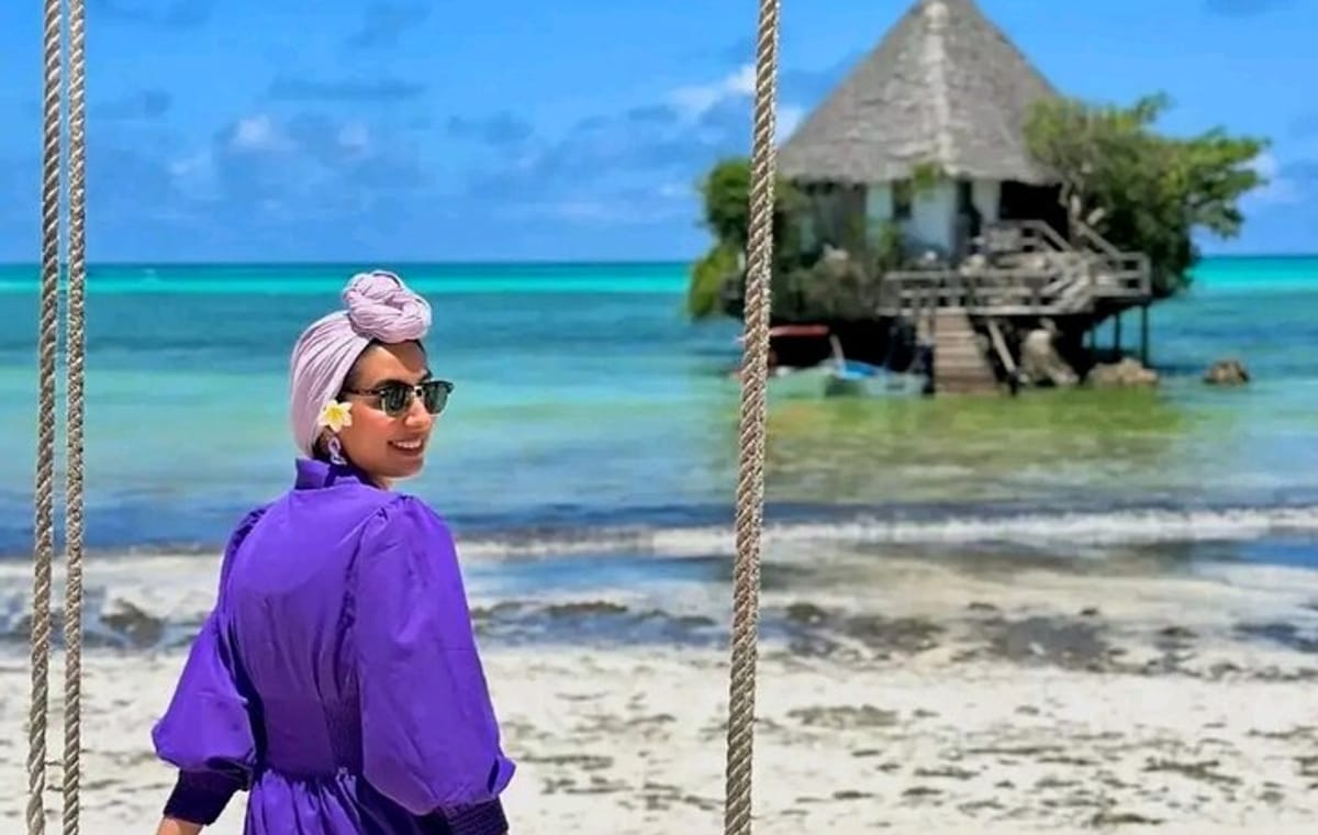 Explore Stone Town and Jozani Forest with Turtles Zanzibar