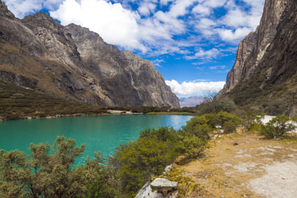 Hua-04 : Santa Cruz Trek – Andean Splendor