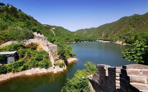 See Huanghuacheng Water Great Wall by Boat and Cruise to Summer Palace