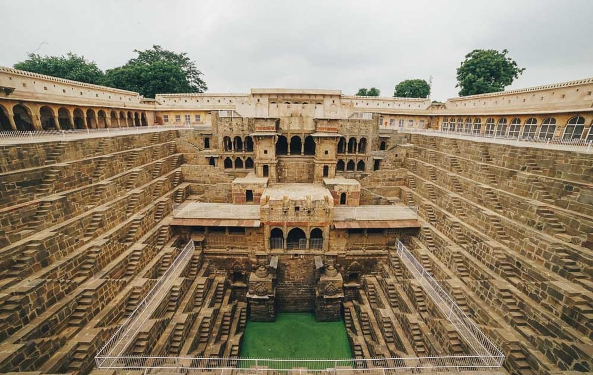 Majestic Rajasthan: Forts, Palaces & Desert Expedition