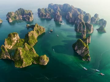 Authentic Pearl of Hanoi 5 Days 4 Nights with HaLong Bay Overnight on Cruise