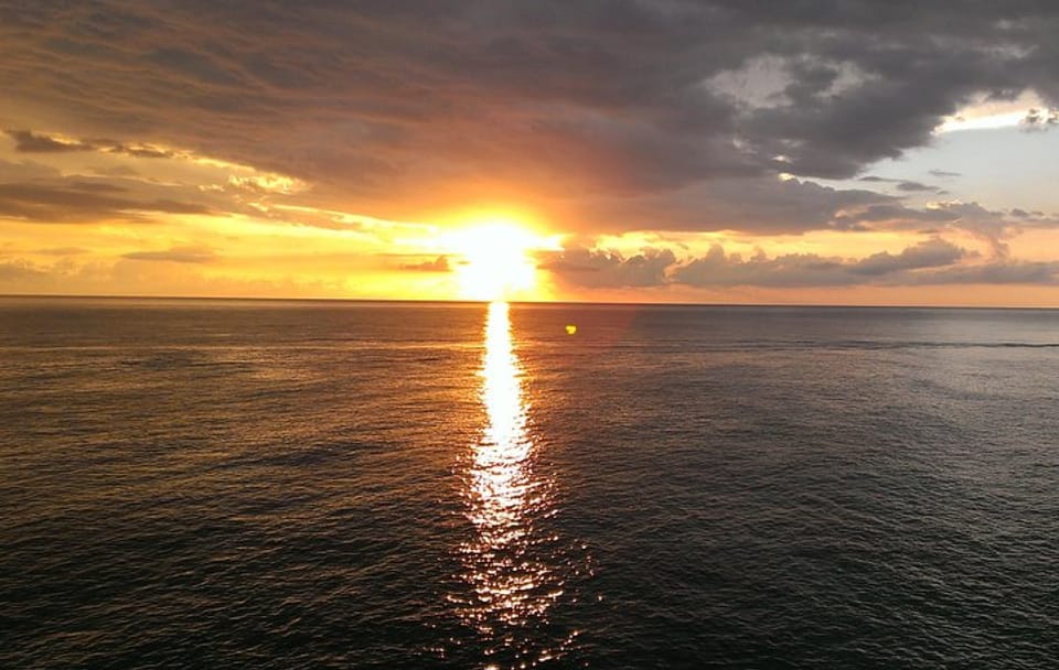 Negril Sunset Tour to Rick's Cafe from Montego Bay