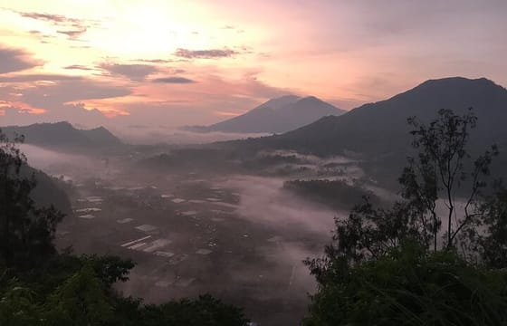 Sunrise View and Natural Hot Springs Tour in Bangli, Bali