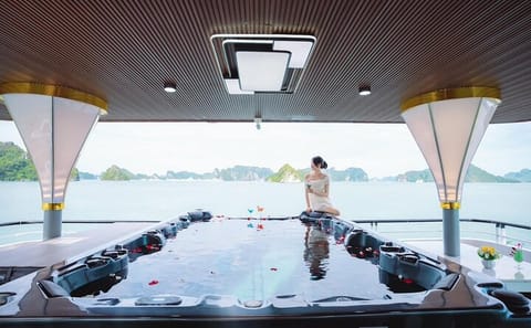 Halong Bay Luxury Party Day Cruise with Kayaking and Buffet Lunch