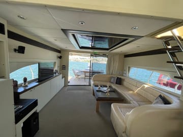 Private Bosphorus Tour on the Luxury Yatch