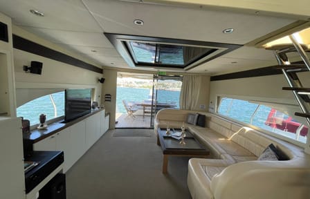 Private Bosphorus Yacht Tour with Views of Istanbul Landmarks