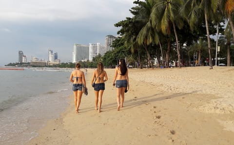 Day and Night Tour of Pattaya from Bangkok