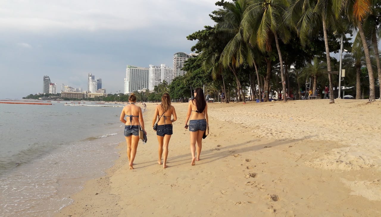 Pattaya by Day & by Night 3