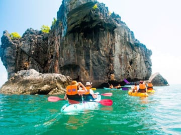 Ang Thong: Marine Park Full-Day Kayaking & Snorkeling Tour