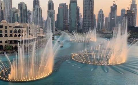 Dubai tour: Madame Tussauds, Dubai Mall, Burj Khalifa views