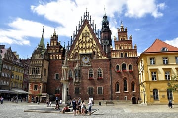 Wroclaw Christmas Market Walking Tour with Seasonal Treats