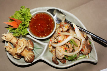 Fine Dining Dinner Cruise on Bangkok’s Scenic Waterways