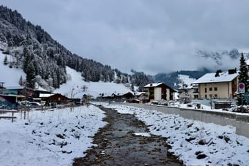 Zurich City Break: 4-Day Tour with Rhine Falls and Mt. Titlis