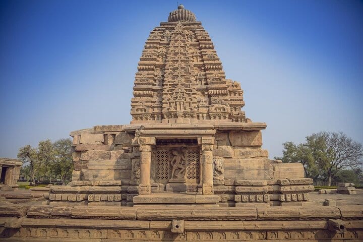 Architectural Wonder of India with Goa Beach