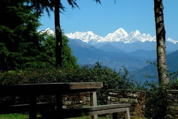 Private Day Hike from Nagarkot to Changu Narayan with Transfer