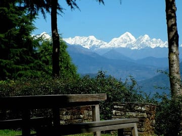 Private Day Hike from Nagarkot to Changu Narayan Temple